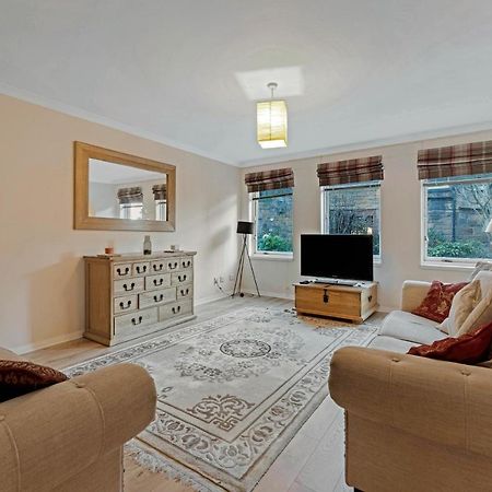 Elegant & Unique Getaway - Spacious 3 Bedroom, 2 Bathroom City Centre Apartment - Free Allocated Parking. Edinburgh Exterior foto
